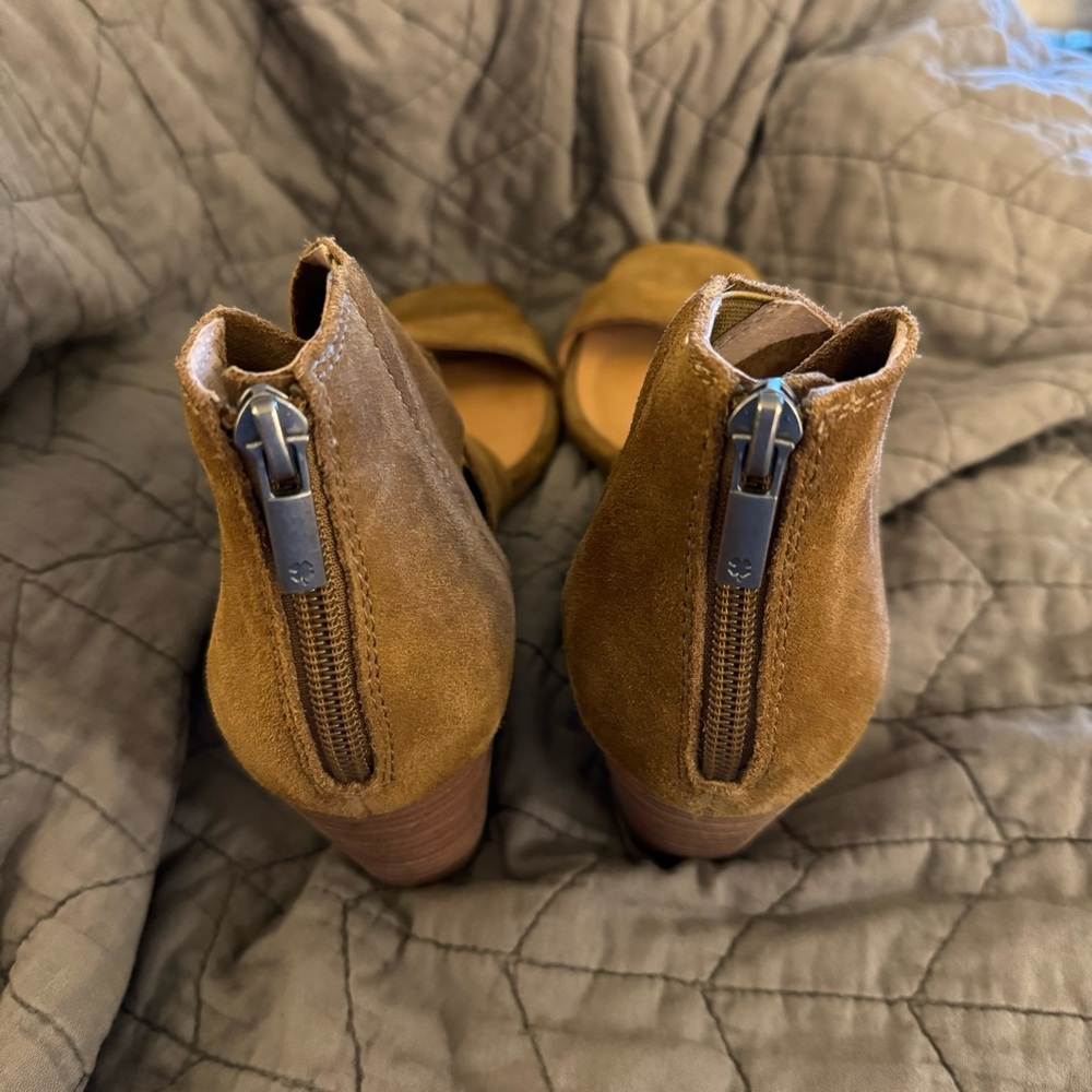 LUCKY BRAND Tammanee green olive brown suede wedge sandal, size 9.5 - Picture 6 of 6